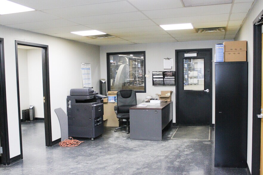 More Photos Of 895 W County Road 350 N, North Vernon Warehouse For Sale