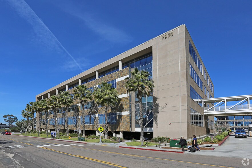 More Photos Of 7910 Frost St, San Diego Medical For Lease