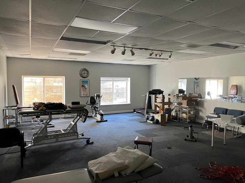 More Photos Of 808 Commerce Blvd, Riverdale Medical For Sale