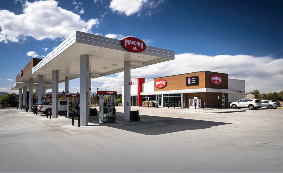 Primary Photo Of 6735 N Carefree Cir, Colorado Springs Service Station For Sale