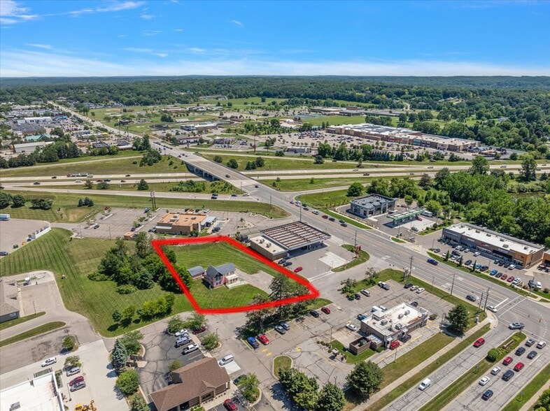 More Photos Of 16237 Jennings Rd, Fenton Office Residential For Lease