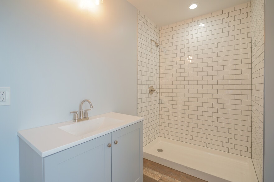 More Photos Of 625 Byberry Rd, Philadelphia Funeral Home For Sale