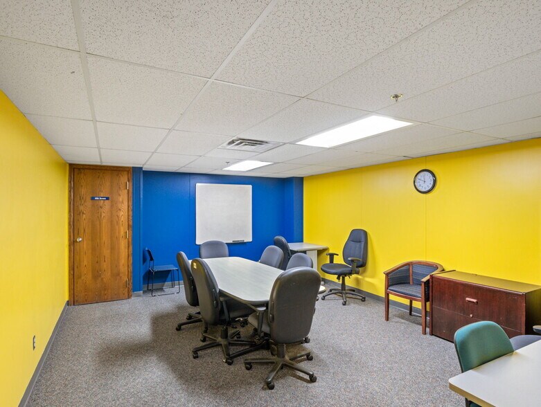 More Photos Of 1228 E Orman Ave, Pueblo Office For Sale