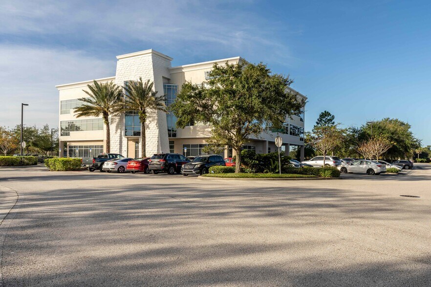 More Photos Of 1540 International Pky, Lake Mary Office For Sale