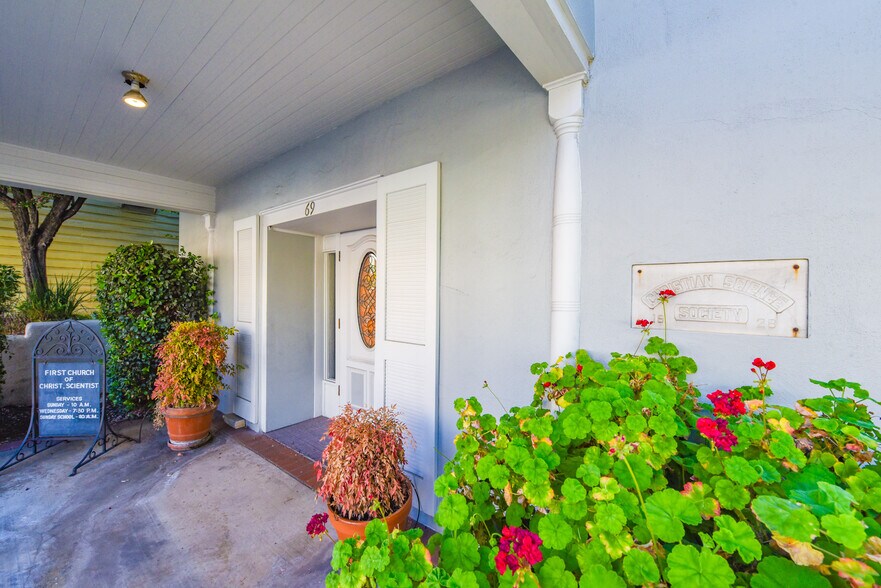 More Photos Of 65 N Washington St, Sonora Religious Facility For Sale