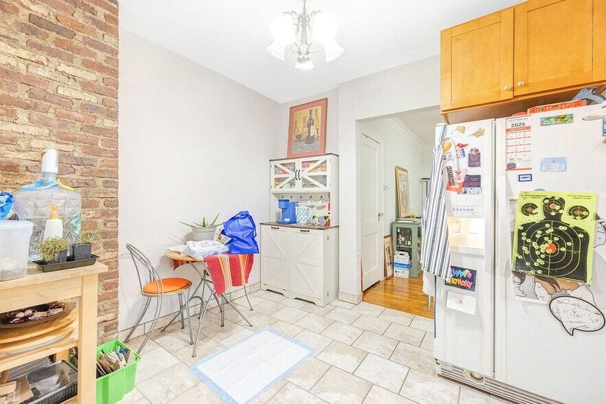 More Photos Of , Clifton Unknown For Sale