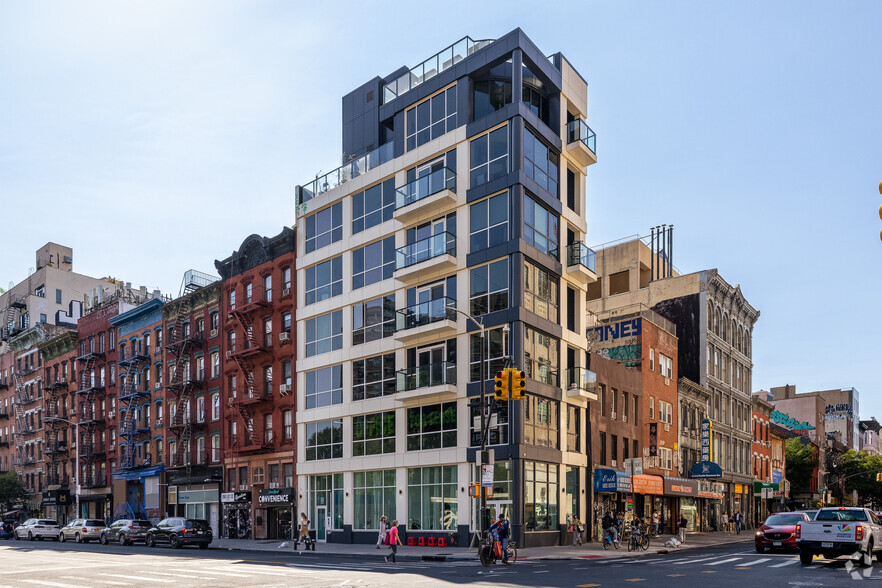 Primary Photo Of 355 Grand St, New York Apartments For Lease