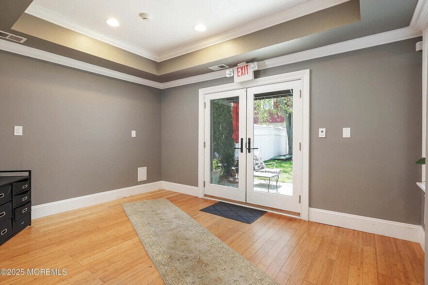 More Photos Of 205 Bay Ave, Highlands Office Residential For Sale