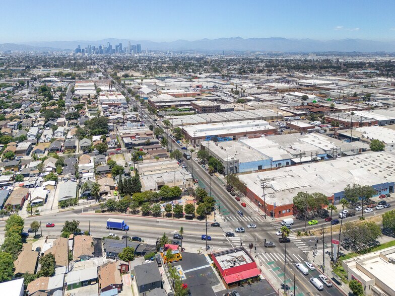 More Photos Of 6200 Avalon Blvd, Los Angeles Manufacturing For Sale