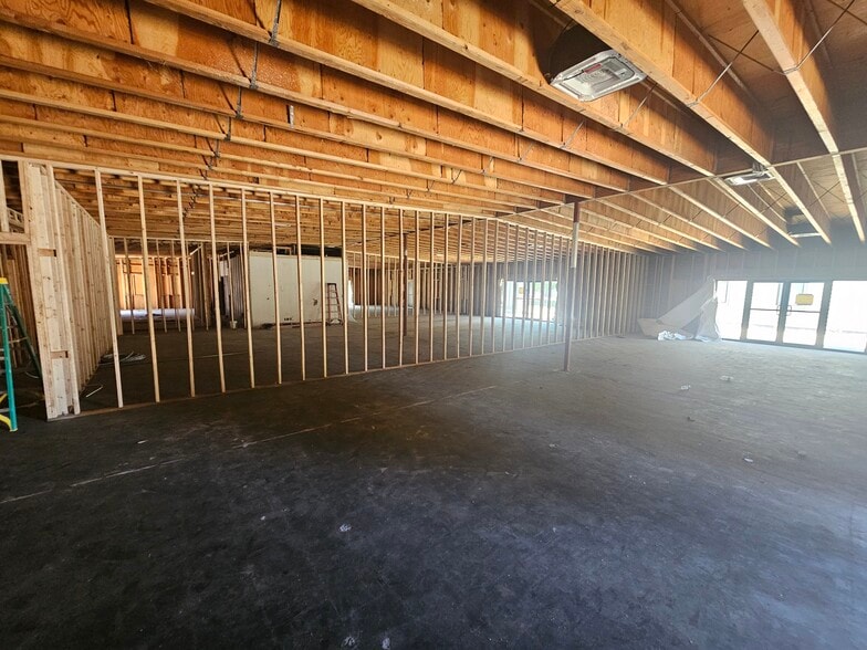 More Photos Of 206 & 210 Tumwater Blvd SW, Tumwater Unknown For Lease