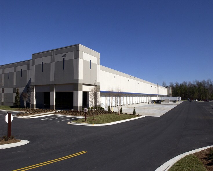 More Photos Of 5800 Plummer Rd, Atlanta Warehouse For Lease