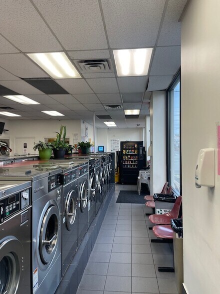 More Photos Of 447 Smith St, Perth Amboy Freestanding For Sale