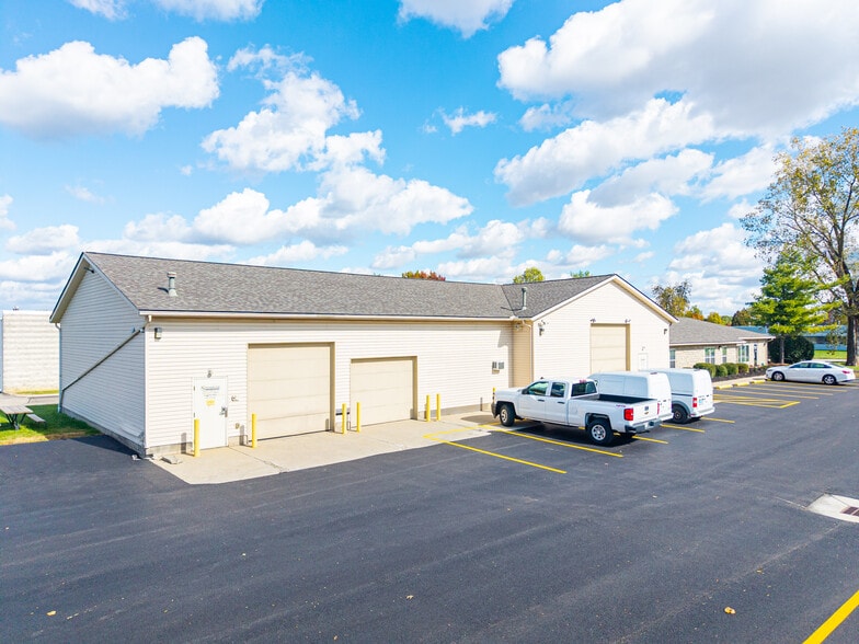 More Photos Of 111 Outerbelt St, Columbus Warehouse For Sale