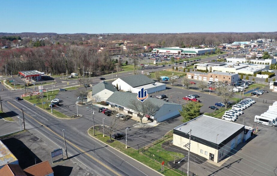 More Photos Of 2418 Durham Rd, Bristol Storefront For Lease