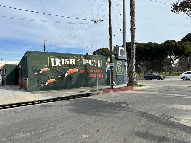 More Photos Of 16825-16829 Prairie Ave, Lawndale Freestanding For Sale