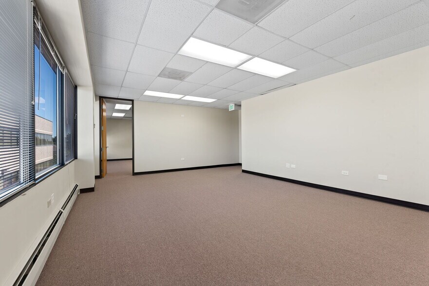 More Photos Of 12500-12510 E Iliff Ave, Aurora Office For Lease