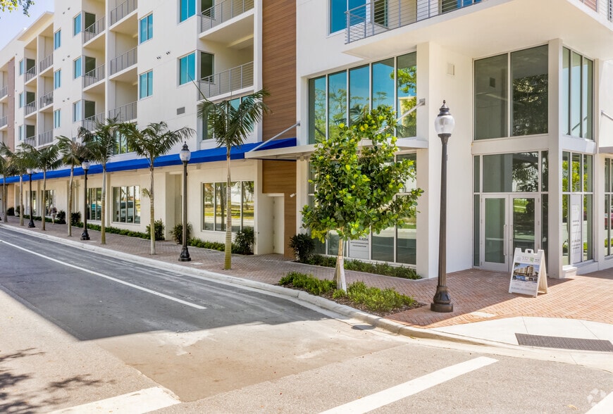 More Photos Of 332 Cocoanut Ave, Sarasota Storefront Retail Residential For Sale