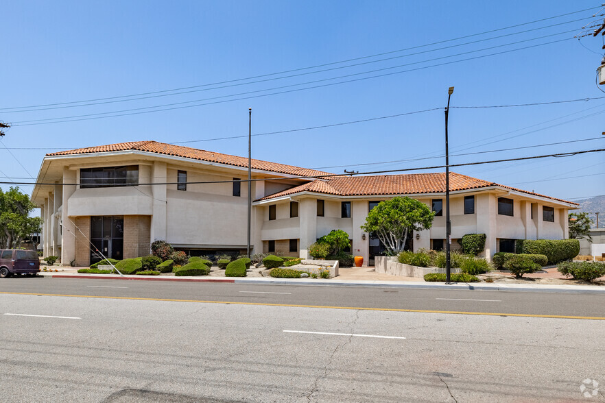 Primary Photo Of 2711-2717 Winona Ave, Burbank Research And Development For Sale