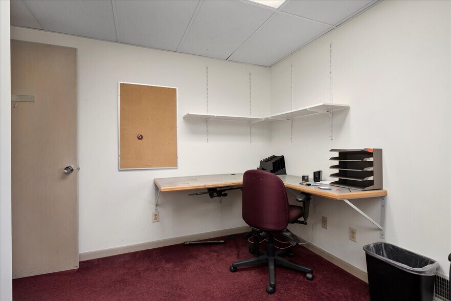 More Photos Of 1660 Champlin Ave, Utica Office Residential For Sale