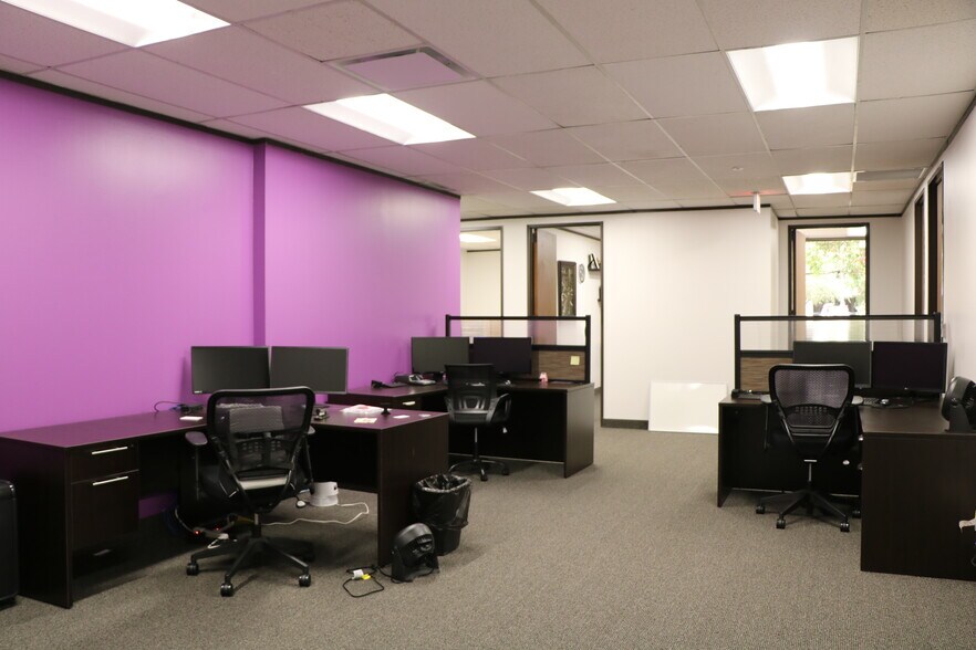 More Photos Of 17440 N Dallas Pky, Dallas Loft Creative Space For Lease