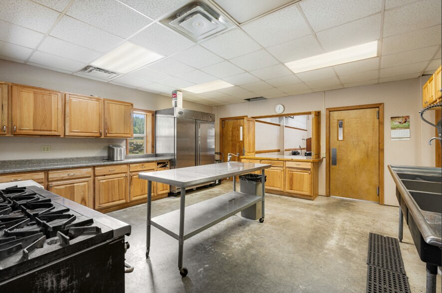 More Photos Of 6291 Main St, Bonners Ferry Religious Facility For Sale
