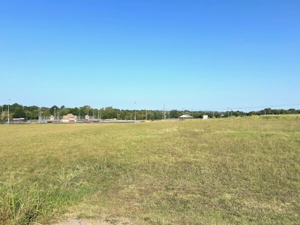 More Photos Of 900 South Ellington Parkway, Lewisburg Land For Sale