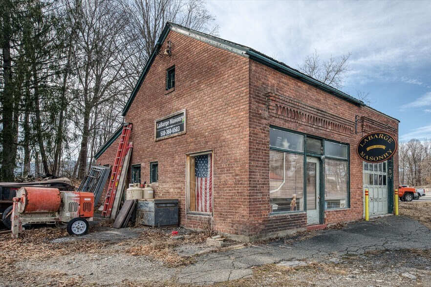 More Photos Of 1053 Wicker St, Ticonderoga Multifamily For Sale