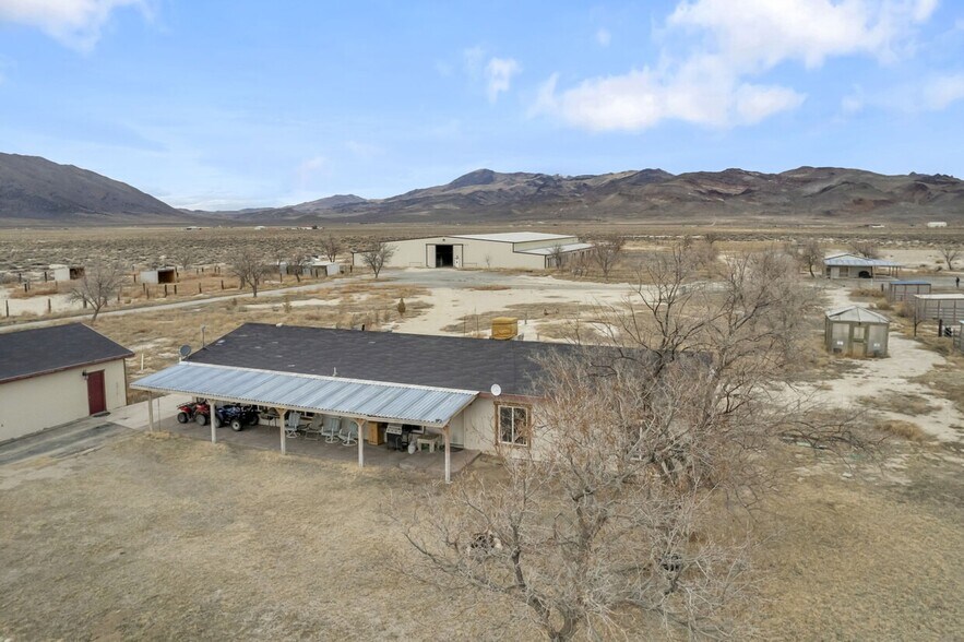 More Photos Of 5100-1 Grey Van Rd, Reno Airplane Hangar For Sale