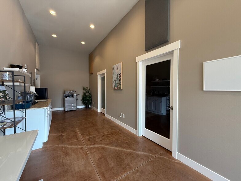 More Photos Of 1320 E Moore St, Sedro Woolley Self Storage For Lease