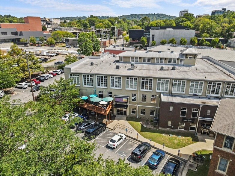 Primary Photo Of 509 W Spring St, Fayetteville Storefront Retail Office For Lease