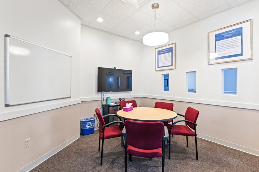 More Photos Of 307 Cumberland Ave, Portland Office For Sale