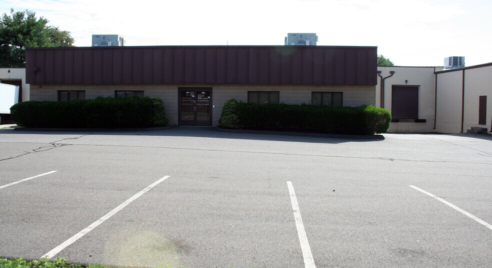More Photos Of 105 Research Dr, Milford Light Manufacturing For Lease