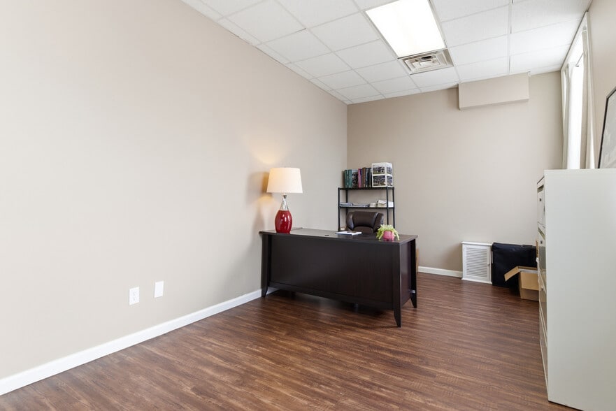 More Photos Of 2860 Noble Rd, Cleveland Office For Sale
