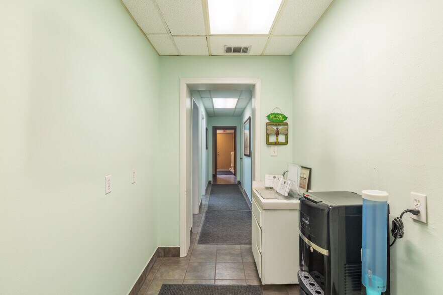 More Photos Of 2205 Clinton Dr, Galena Park Medical For Sale