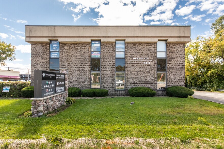 More Photos Of 47 W Dundee Rd, Wheeling Medical For Lease
