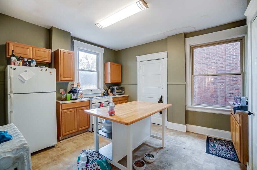 More Photos Of 1801 Chase Ave, Cincinnati Apartments For Sale