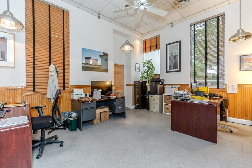 More Photos Of 145 Carolina Ave, Providence Manufacturing For Sale