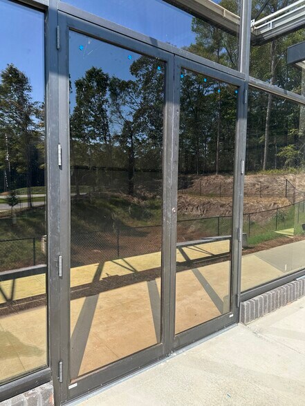 More Photos Of 2533 S Waterworks Rd, Buford General Retail For Sale