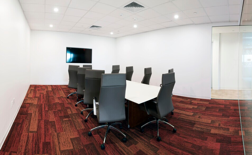 More Photos Of 600 W 6th St, Fort Worth Office For Sale