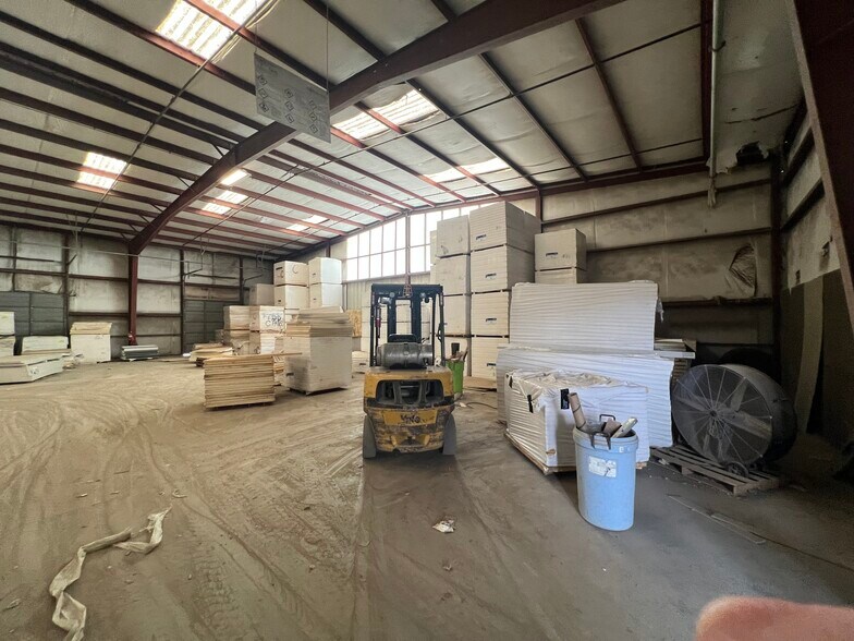 More Photos Of 1437 Gentry St, Kansas City Land For Lease