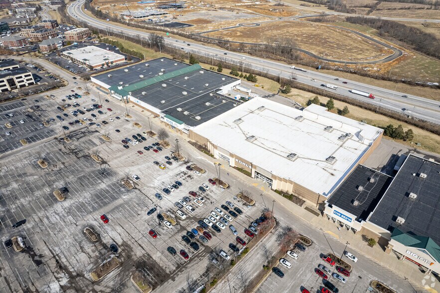 More Photos Of 1960-1984 Pavillion Way, Lexington Unknown For Lease