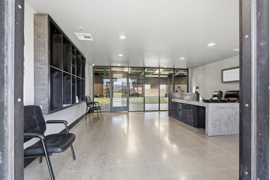More Photos Of 417 Galaxy Way, Modesto Warehouse For Sale