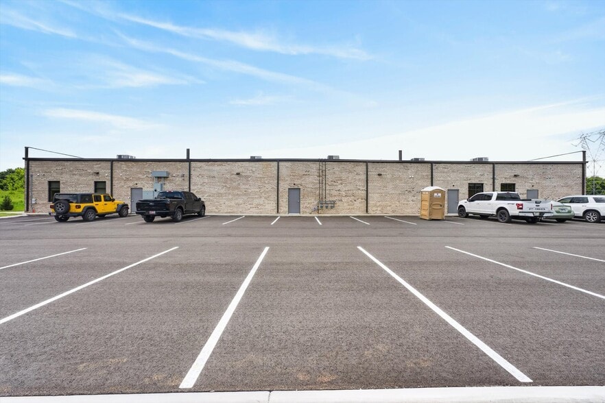 More Photos Of 625 Hornbuckle Rd, Clarksville Healthcare For Lease
