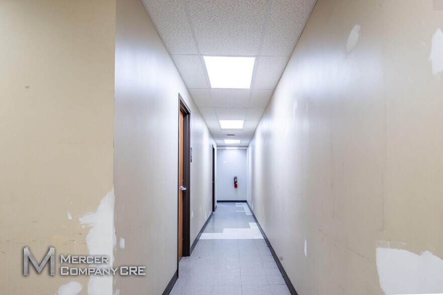 More Photos Of 3613-3621 S Moulton Dr, Oklahoma City Service For Lease