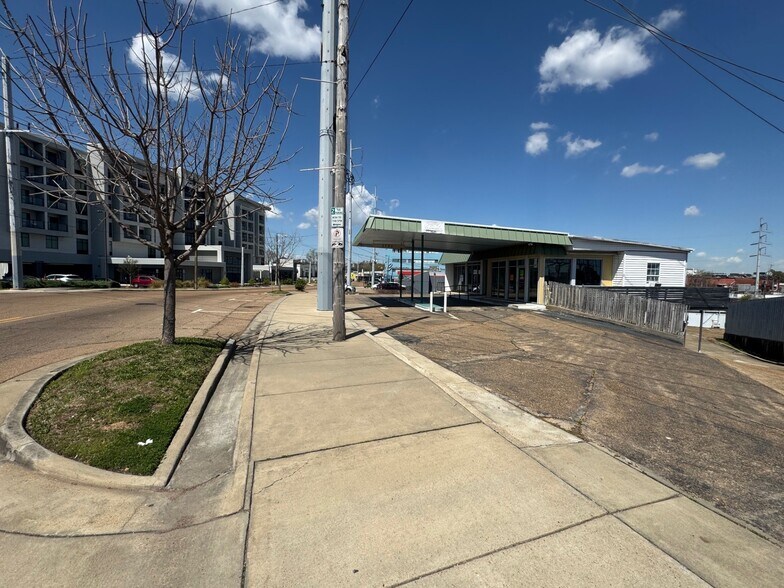 Primary Photo Of 2800 N State St, Jackson General Retail For Sale