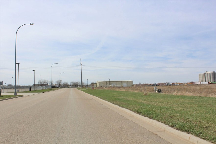 More Photos Of 6525 2nd Ave SE, Minot Land For Sale