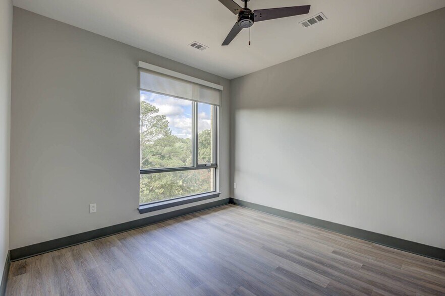 More Photos Of 352 S Walker St, Cary Apartments For Lease
