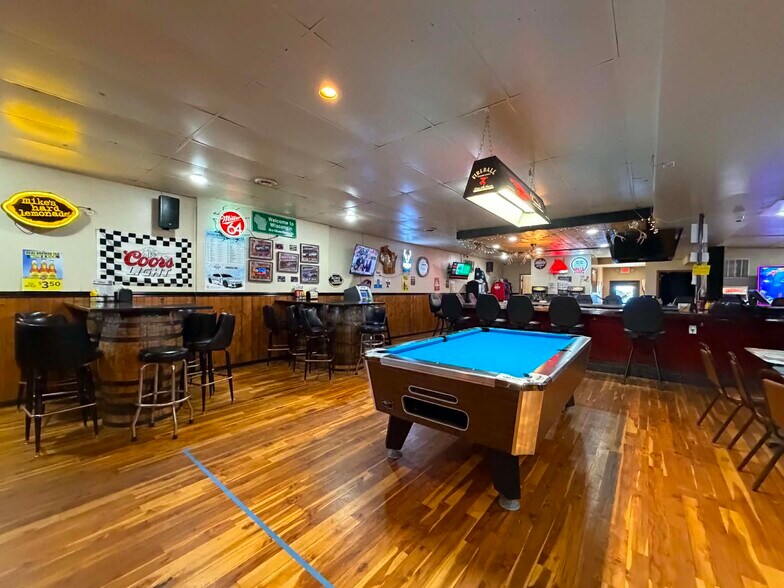 More Photos Of 48 S 5th St, Barron Sports And Entertainment For Sale