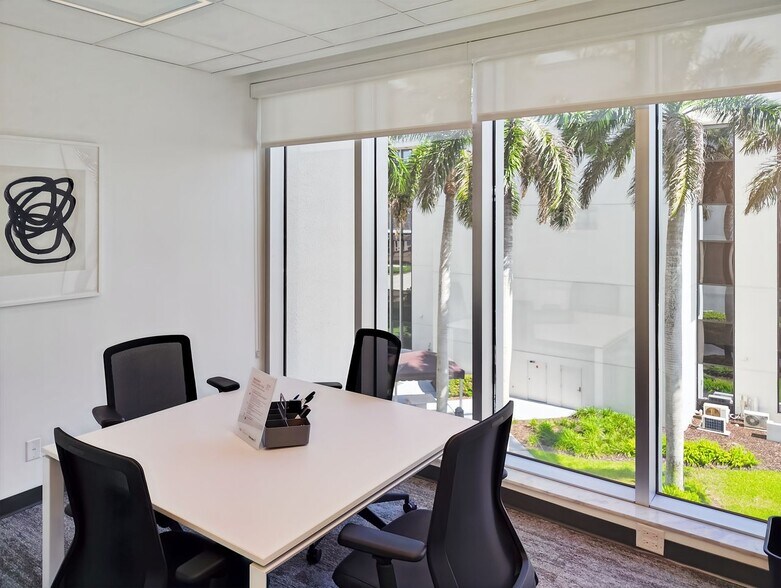 More Photos Of 3003 Tamiami Trl N, Naples Coworking Space