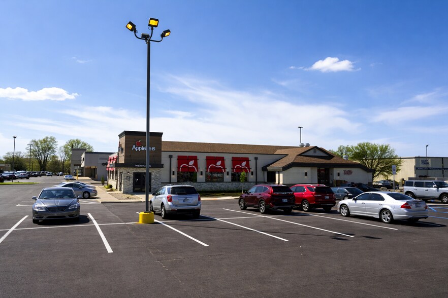 More Photos Of 3148 S Western Ave, Marion Restaurant For Sale